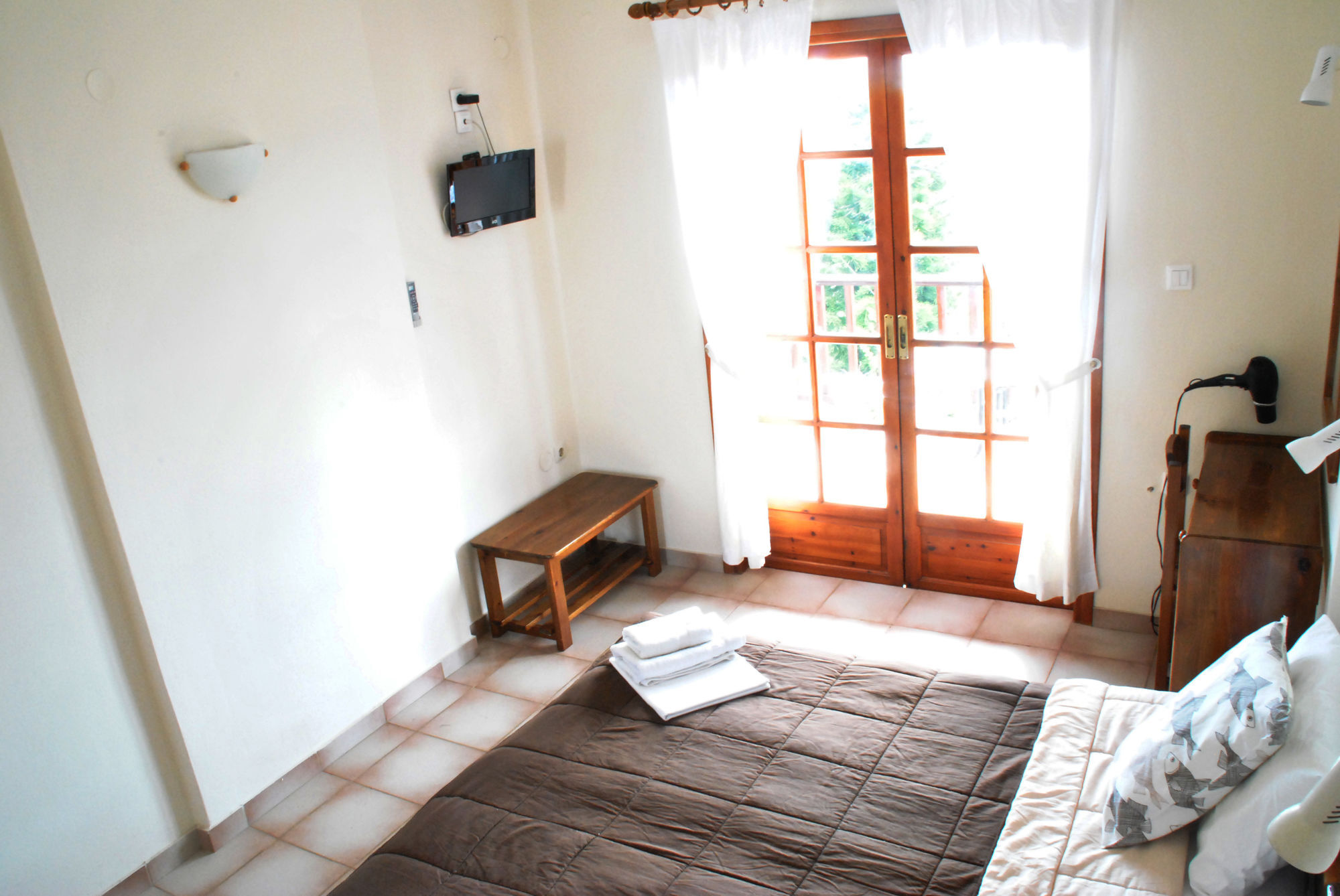 123 Soleil Studios Agia Marina  Экстерьер фото